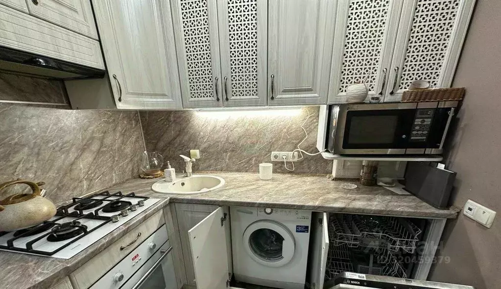 3-к кв. Севастополь просп. Генерала Острякова, 33 (70.0 м) - Фото 1