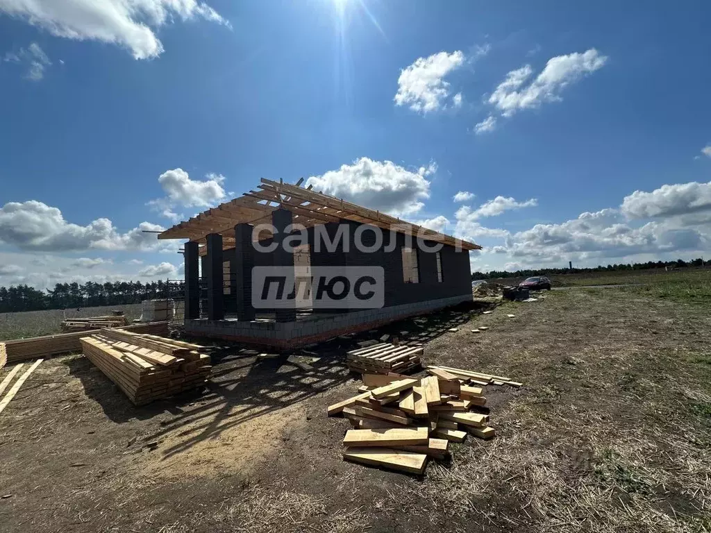 Дом в Белгородская область, Старооскольский городской округ, с. Озерки ... - Фото 0