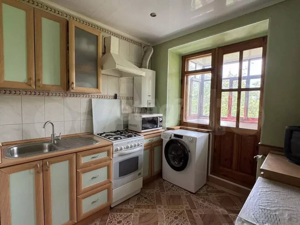 3-к. квартира, 55 м, 5/5 эт. - Фото 1