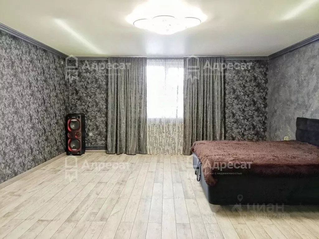 Дом в Волгоградская область, Волгоград Мечетинская ул. (218 м) - Фото 0