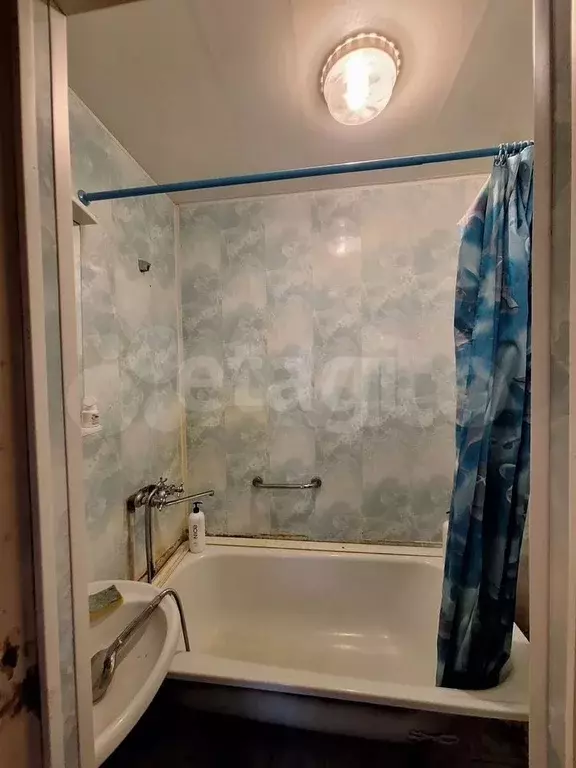 2-к. квартира, 46 м, 1/3 эт. - Фото 0