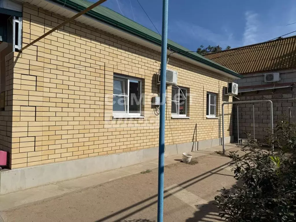 Дом в Астраханская область, Приволжский район, пос. Кирпичного Завода ... - Фото 0