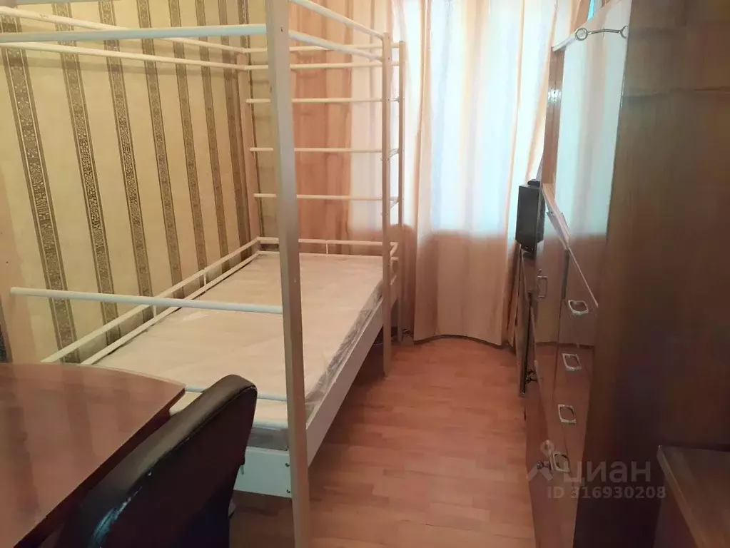 2-к кв. Москва ул. Адмирала Макарова, 12 (43.0 м) - Фото 0