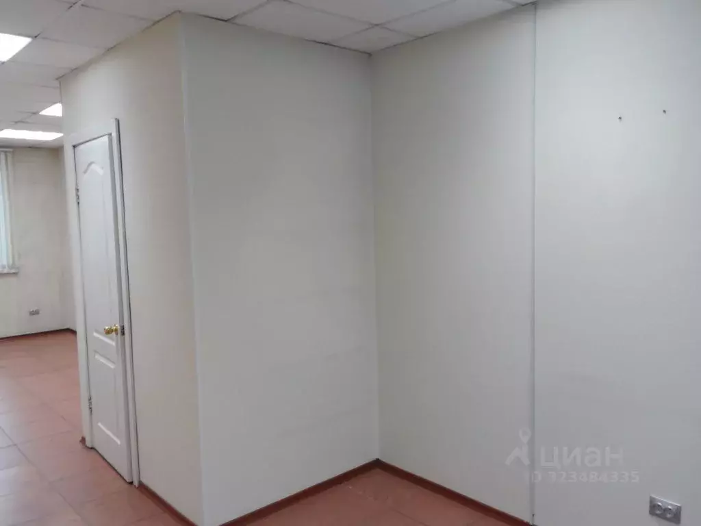 Помещение свободного назначения в Хакасия, Абакан Советская ул., 46 ... - Фото 2