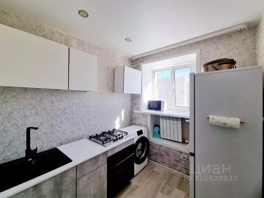 1-к кв. Пермский край, Березники ул. Мира, 66 (29.8 м) - Фото 0