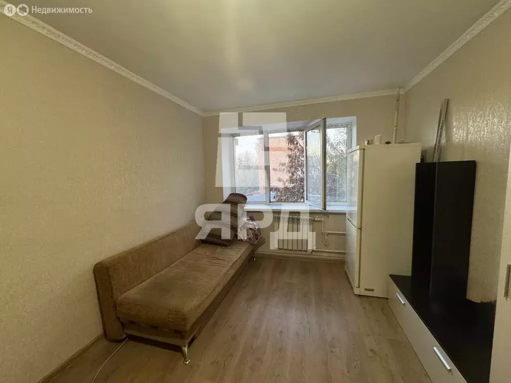 1к в 8-комнатной квартире (14 м) - Фото 2