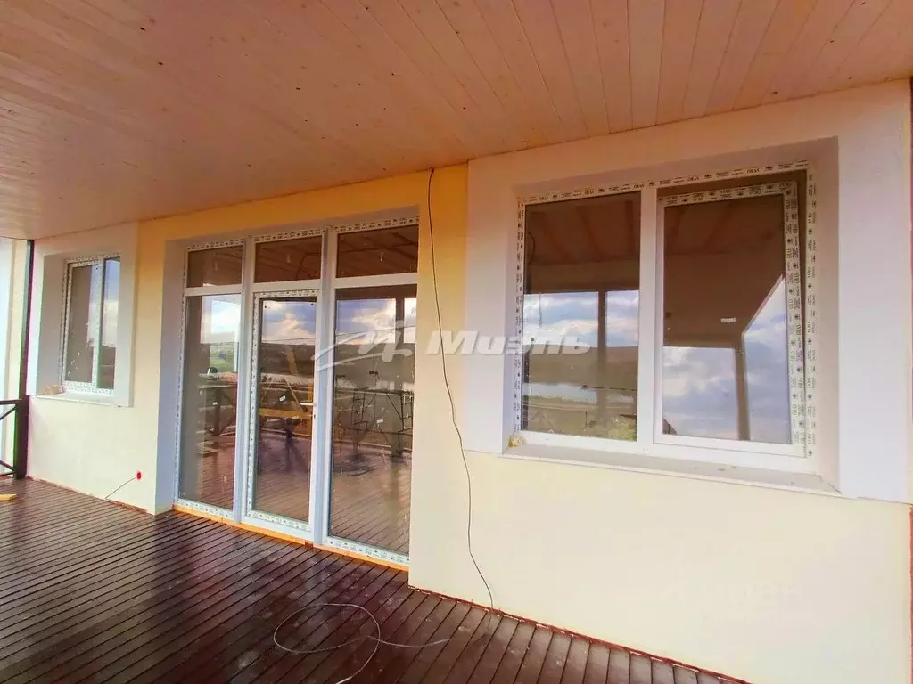 Дом в Крым, Симферопольский район, Добровское с/пос, с. Заречное ул. ... - Фото 2