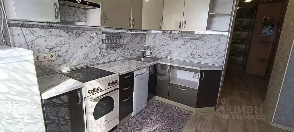 3-к кв. Алтайский край, Барнаул Балтийская ул., 55 (71.2 м) - Фото 1