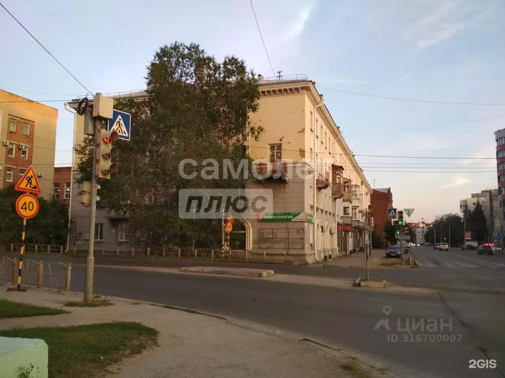2-к кв. Омская область, Омск ул. Орджоникидзе, 16 (55.5 м) - Фото 0