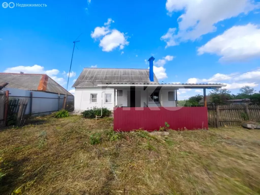 Дом в село Сухая Лубна, улица Ленина, 248 (35.4 м) - Фото 1