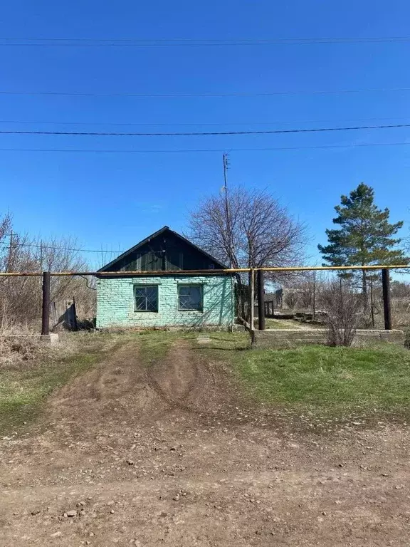 Дом в Оренбургская область, Оренбургский район, Сергиевский сельсовет, ... - Фото 1