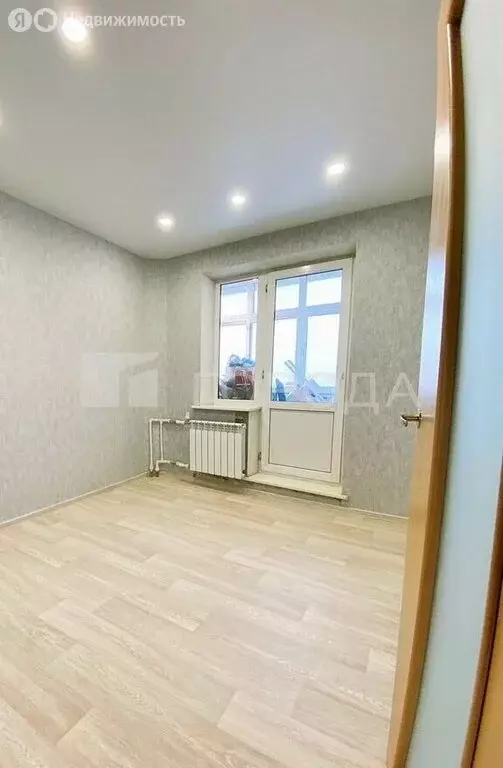 3-комнатная квартира: Барнаул, улица Антона Петрова, 239 (62 м) - Фото 1