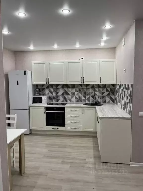 1-к кв. Омская область, Омск ул. Крупской, 13/1 (40.0 м) - Фото 2