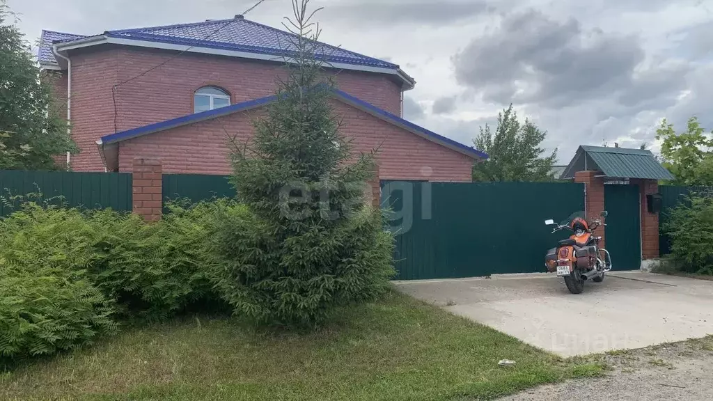 Дом в Коми, Сыктывкар Комсомольская ул., 44 (390 м) - Фото 1