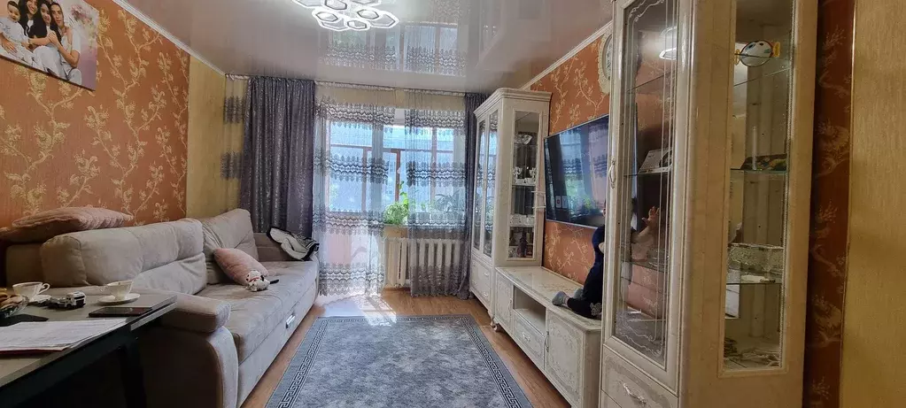 Продаётся 4-к квартира, 70 м - Фото 0