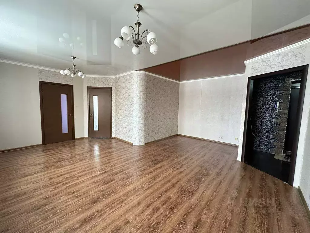 3-к кв. Омская область, Омск ул. Дмитриева, 20 (72.1 м) - Фото 2