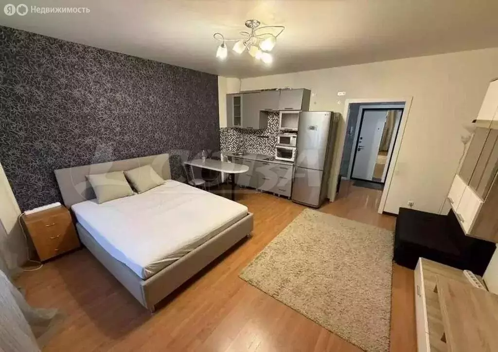 Квартира-студия: Тюмень, улица 50 лет ВЛКСМ, 15 (31.5 м) - Фото 1