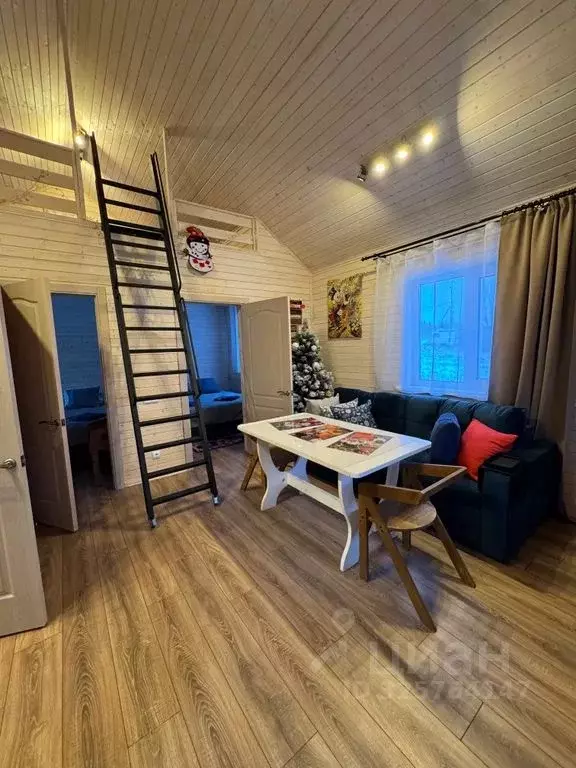 Дом в Ленинградская область, Выборгский район, Каменногорское ... - Фото 1