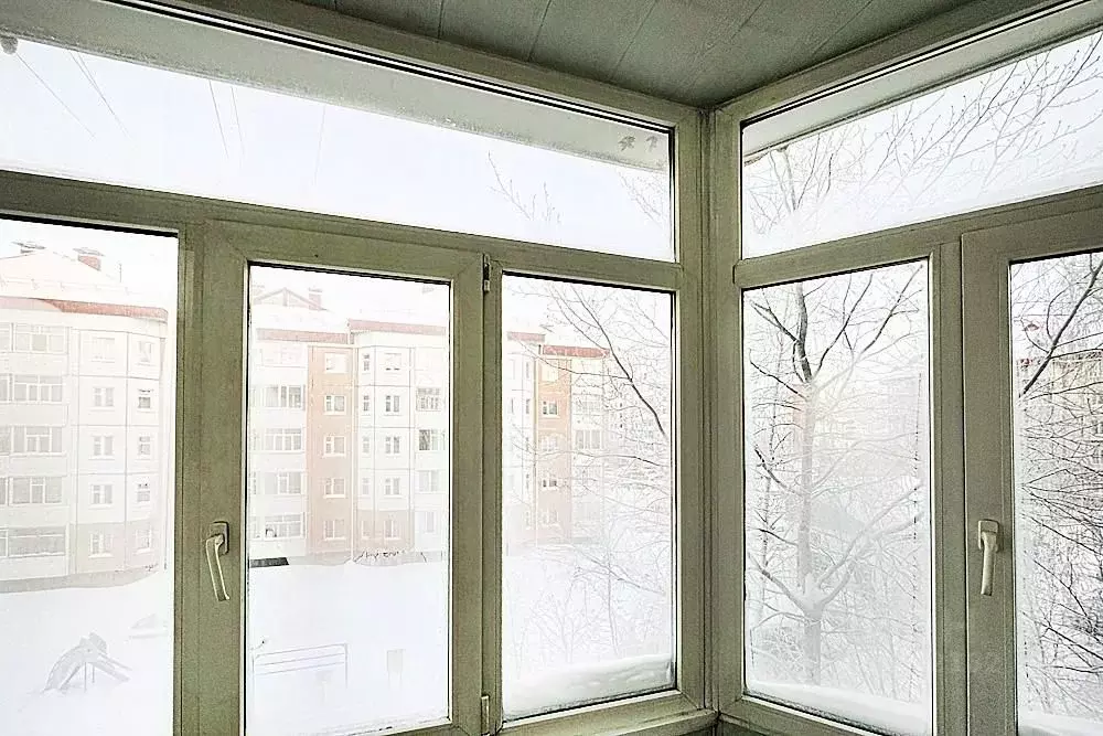 2-к кв. Ханты-Мансийский АО, Нижневартовск Заозерный проезд, 16А (51.7 ... - Фото 2