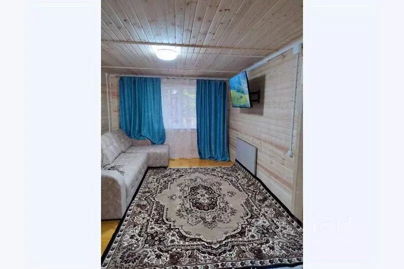 Дом в Карачаево-Черкесия, Зеленчукский район, с. Архыз  (140 м) - Фото 1