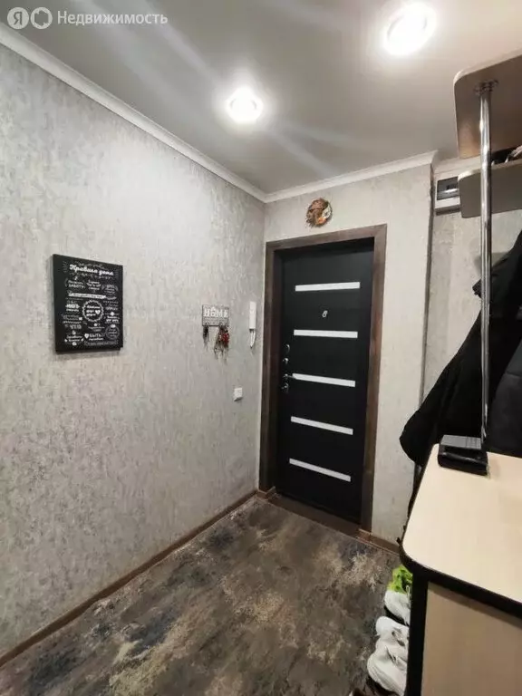 3-комнатная квартира: Брянск, Бежицкий район, улица Молодой Гвардии, ... - Фото 2