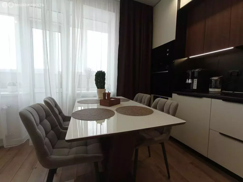 2-комнатная квартира: Краснодар, Домбайская улица, 55к5 (62.8 м) - Фото 1
