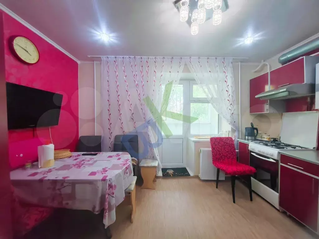 1-к. квартира, 42,7 м, 1/5 эт. - Фото 0