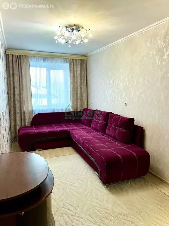 2-комнатная квартира: Тобольск, 4-й микрорайон, 9 (47 м) - Фото 2