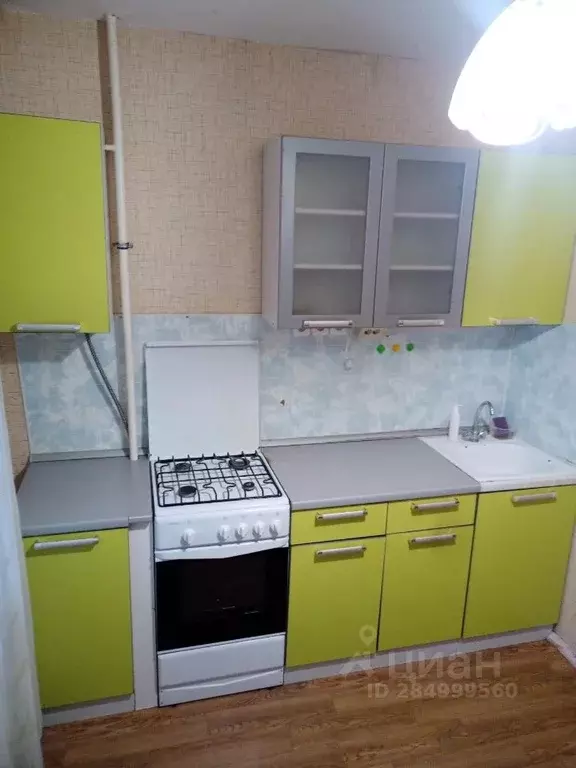1-к кв. Псковская область, Псков ул. Юности, 15/130 (35.0 м) - Фото 1