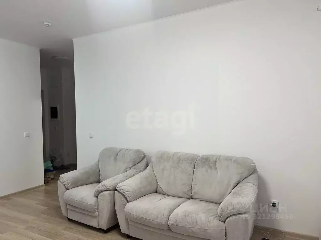 1-к кв. Свердловская область, Екатеринбург ул. Водоемная, 80/3 (43.0 ... - Фото 1