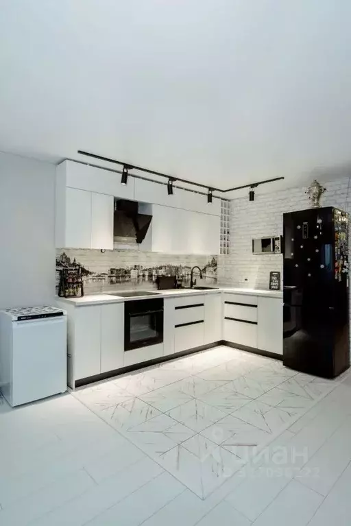 2-к кв. Алтайский край, Бийск ул. Георгия Прибыткова, 10/1 (77.8 м) - Фото 2