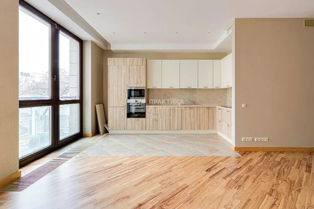 Продается 4-комнатная квартира - Фото 2