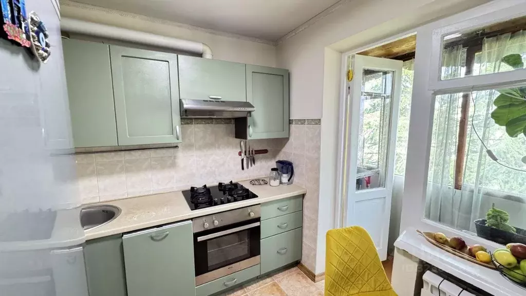 3-к кв. Краснодарский край, Сочи Альпийская ул., 33А (67.0 м) - Фото 1