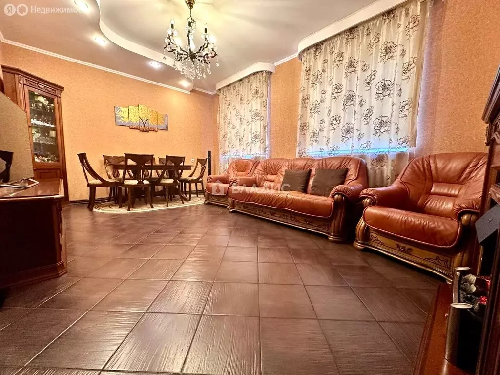 Дом в Пенза, улица имени 354-й Стрелковой Дивизии, 18 (204.8 м) - Фото 1