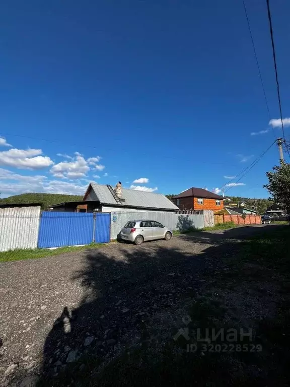 Дом в Иркутская область, Иркутский муниципальный округ, с. Смоленщина ... - Фото 1