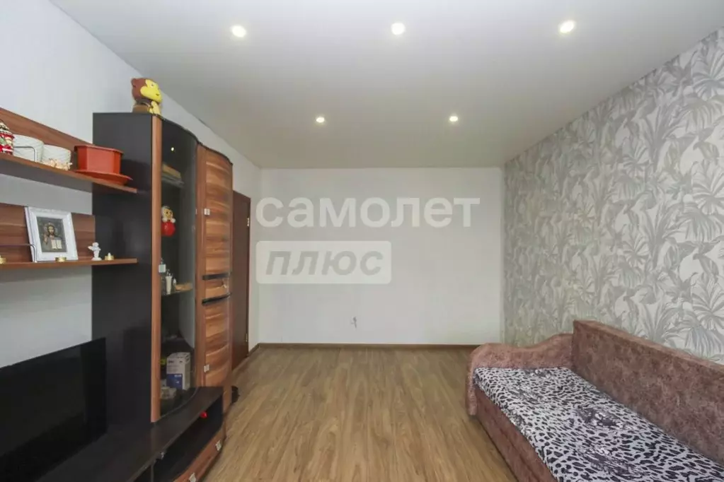 1-к кв. Омская область, Омск ул. Завертяева, 13к1 (36.9 м) - Фото 2