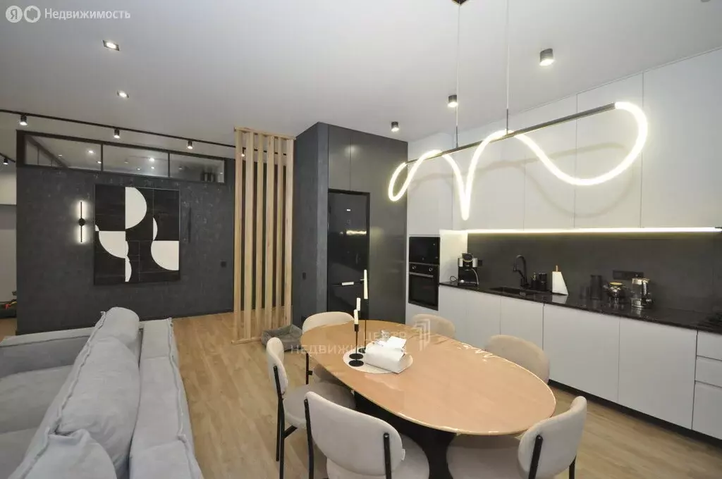 3-комнатная квартира: Казань, улица Мусина, 9 (106.8 м) - Фото 1
