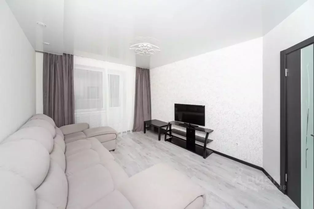 3-к кв. Карелия, Петрозаводск ул. Варламова, 38 (70.8 м) - Фото 1