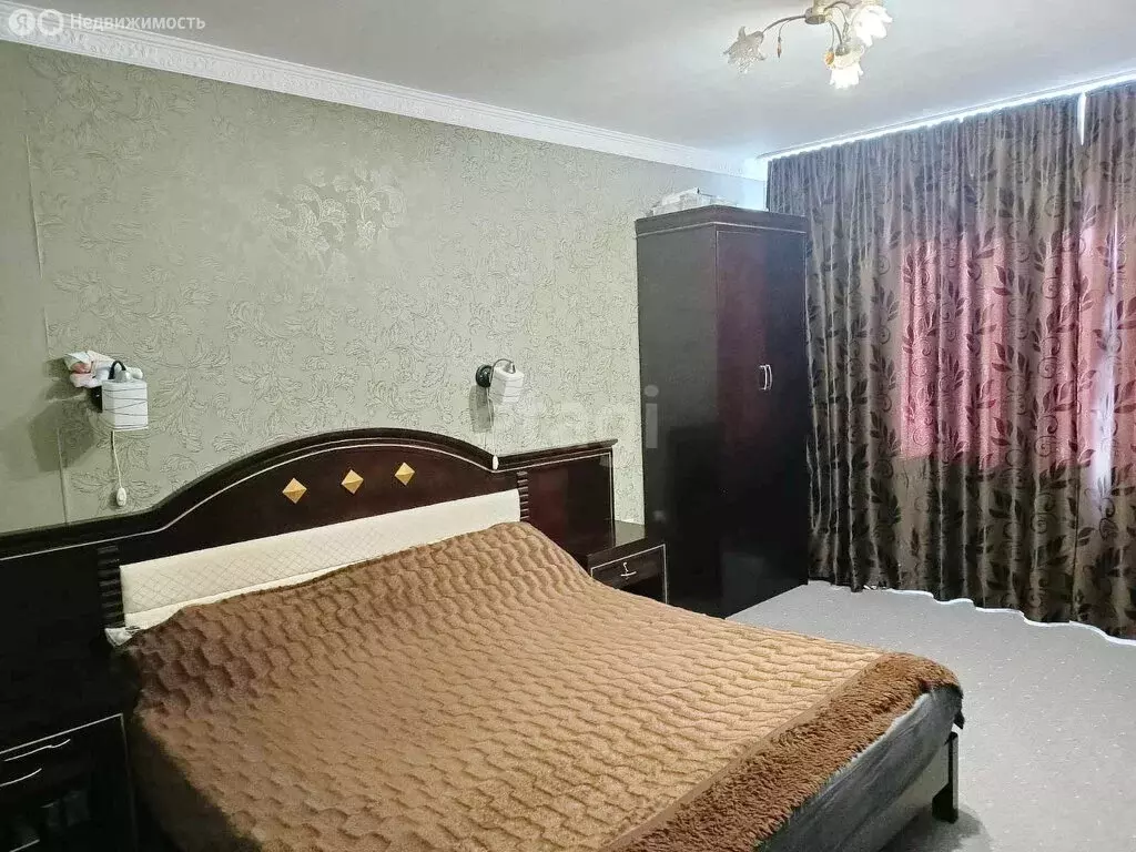 3-комнатная квартира: посёлок городского типа Джубга, улица ... - Фото 1