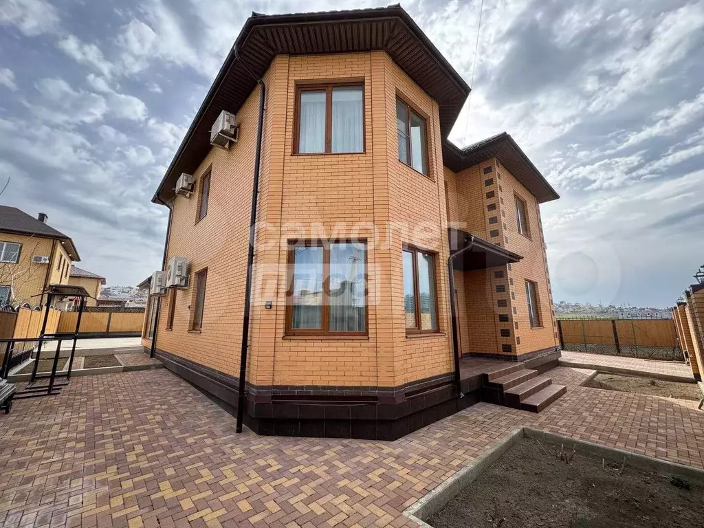 Коттедж 450 м на участке 6,3 сот. - Фото 0