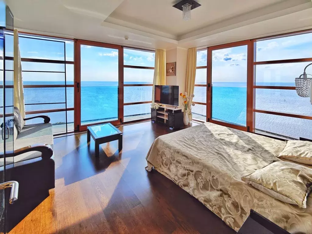 3-к кв. Краснодарский край, Анапа просп. Революции, 3 (170.0 м) - Фото 1