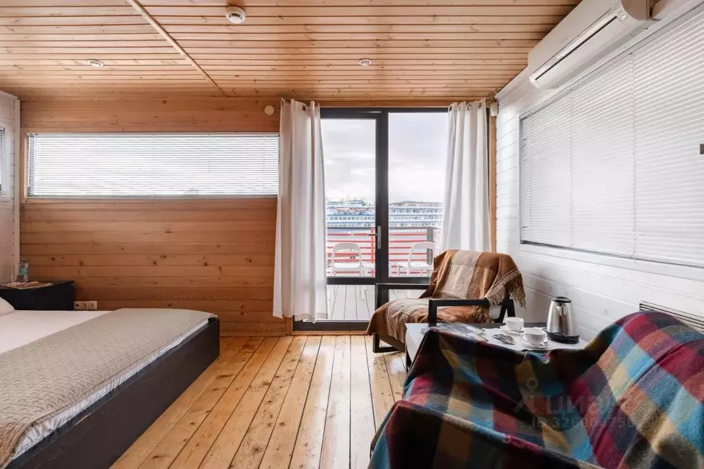 Дом в Московская область, Долгопрудный Набережная ул., 18 (15 м) - Фото 2