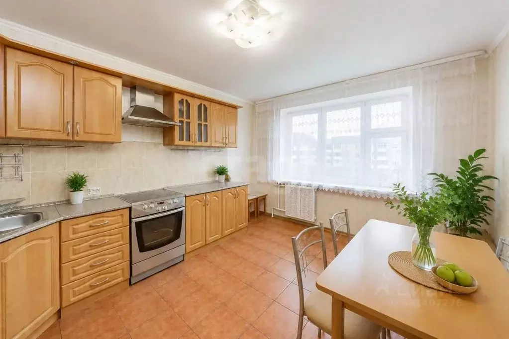 2-к кв. Тюменская область, Тюмень ул. Пермякова, 74к1 (67.0 м) - Фото 1