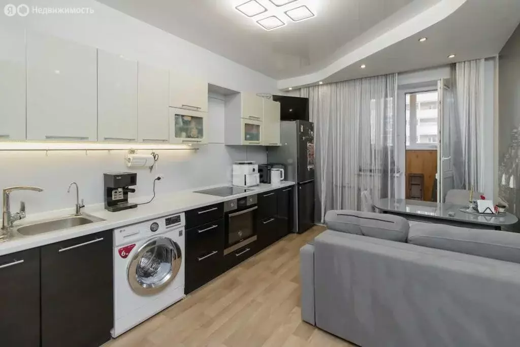 1-комнатная квартира: Тюмень, улица Прокопия Артамонова, 8к1 (40.4 м) - Фото 2