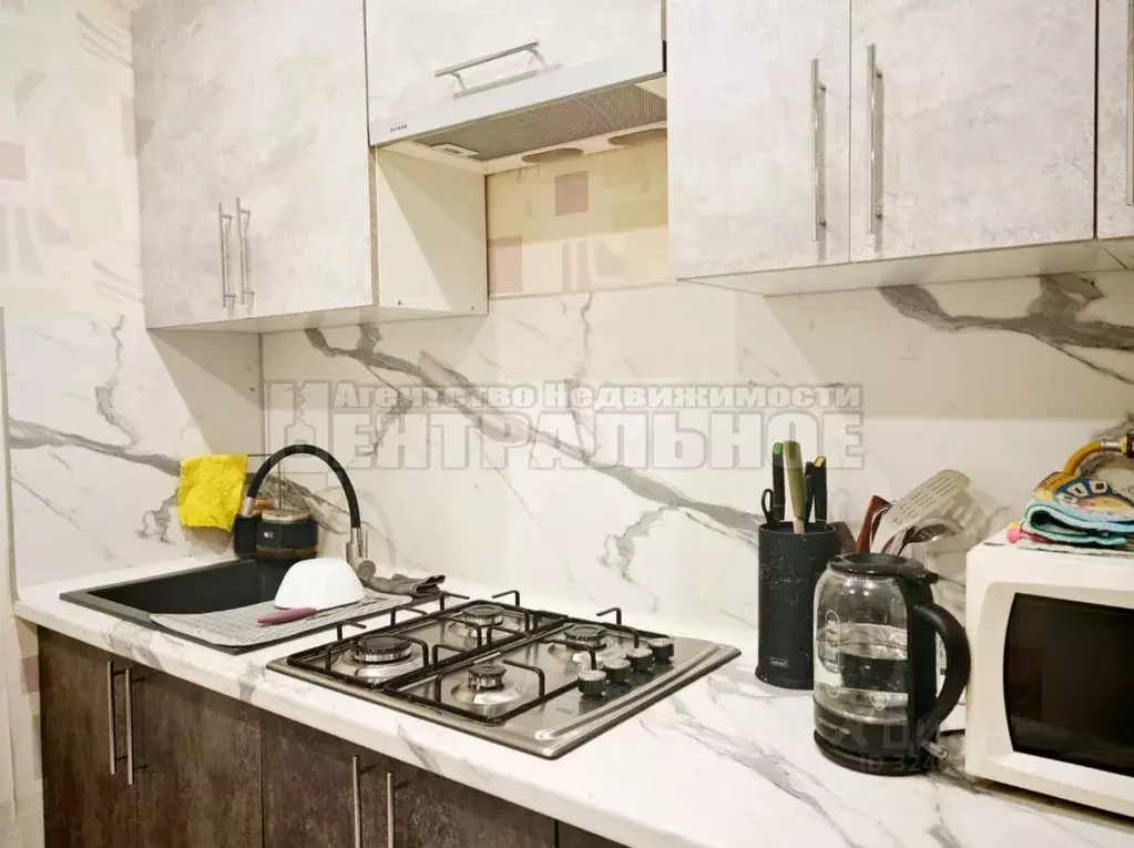 1-к кв. Смоленская область, Смоленск ул. Академика Петрова, 9 (31.2 м) - Фото 1