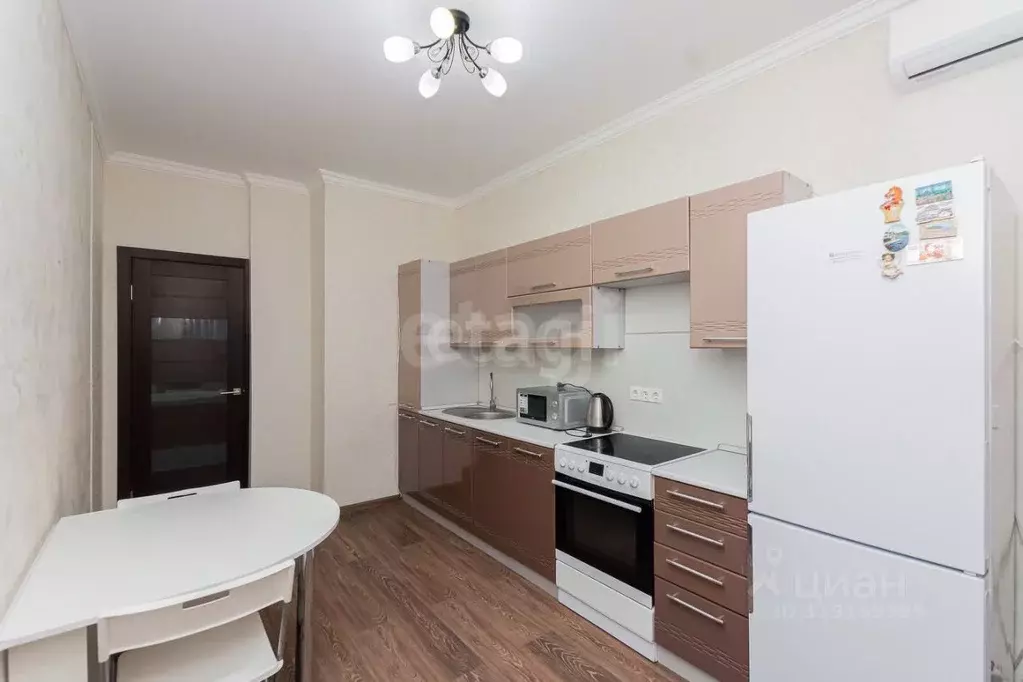 2-к кв. Краснодарский край, Краснодар Российская ул., 79/3к2 (59.0 м) - Фото 1