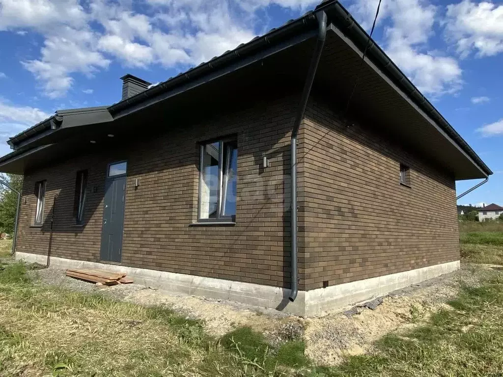 Дом в Воронежская область, Семилукский район, с. Девица Первомайская ... - Фото 1