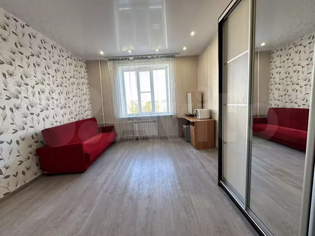 Комната 21 м в 3-к., 4/4 эт. - Фото 0