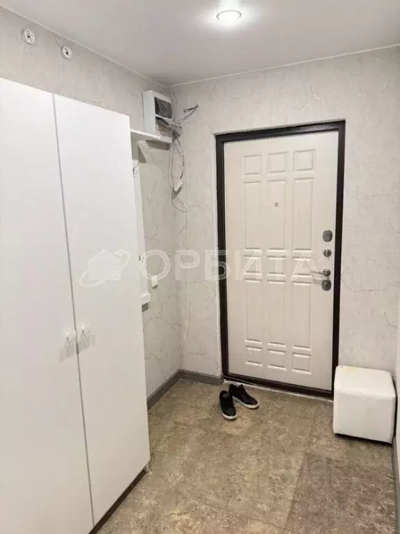 Студия Тюменская область, Тюмень ул. Валентины Трофимовой, 1 (28.0 м) - Фото 2