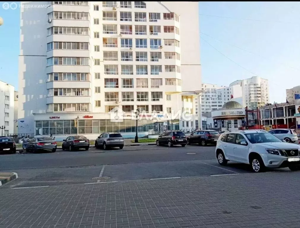 3-комнатная квартира: Белгород, улица Победы, 124 (106.6 м) - Фото 1